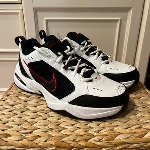 NIKE AIR MONARCH IV Men’s Size 10